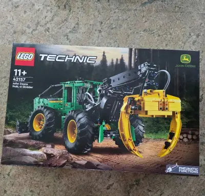 LEGO Technic 42157 John Deere 948L-II Skidder – NEOTVORENÉ