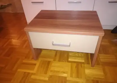 Nočné stolíky