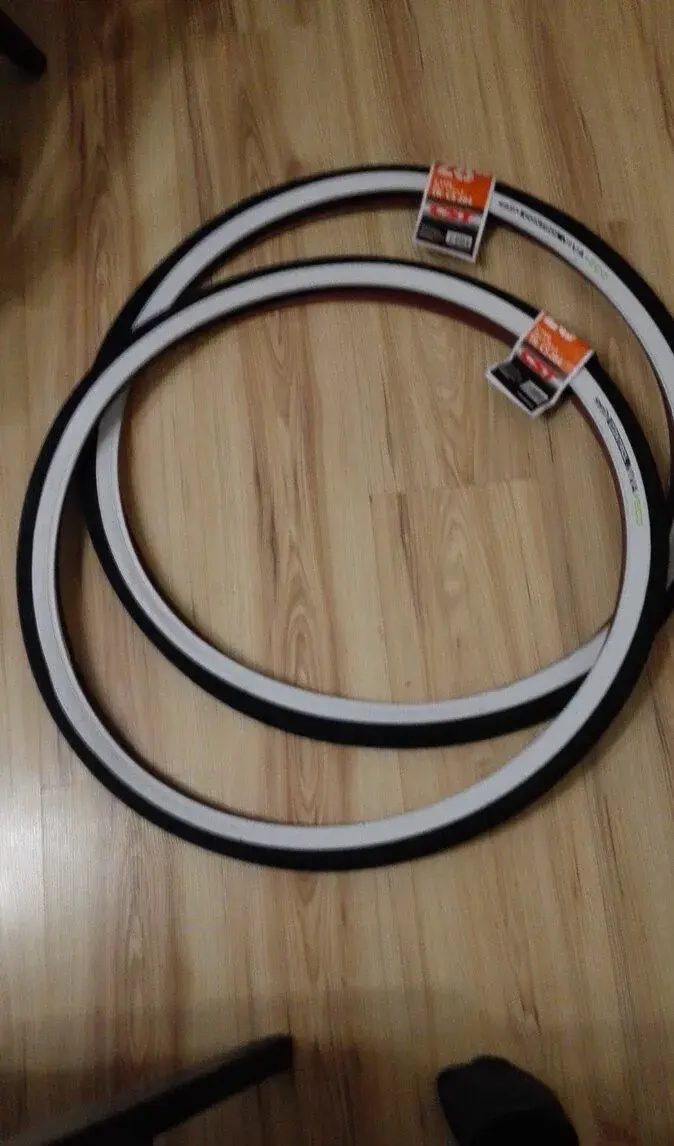 Pneumatiky 28x1,75x2