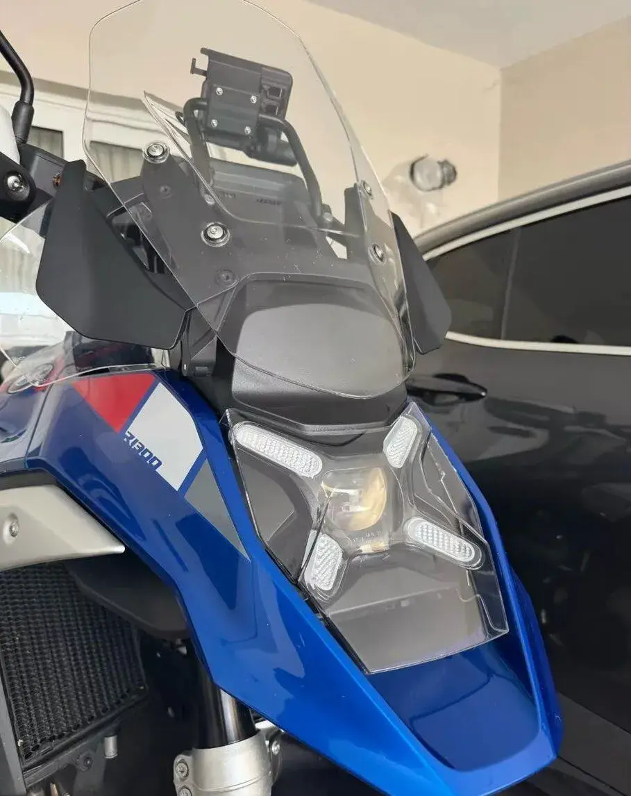 Kryt svetlometu pre BMW R1300GS