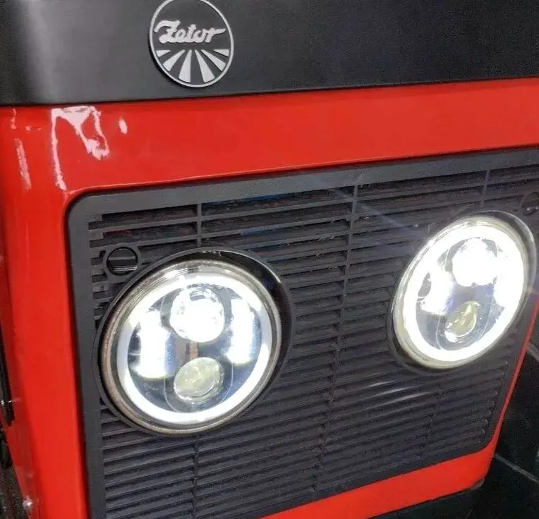 LED Svetlá 143mm - Zetor (angel eyes)