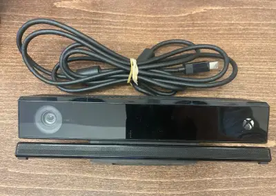 Kinect senzor na xbox one + hry Just Dance