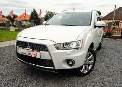Mitsubishi OUTLANDER – 274 262 km