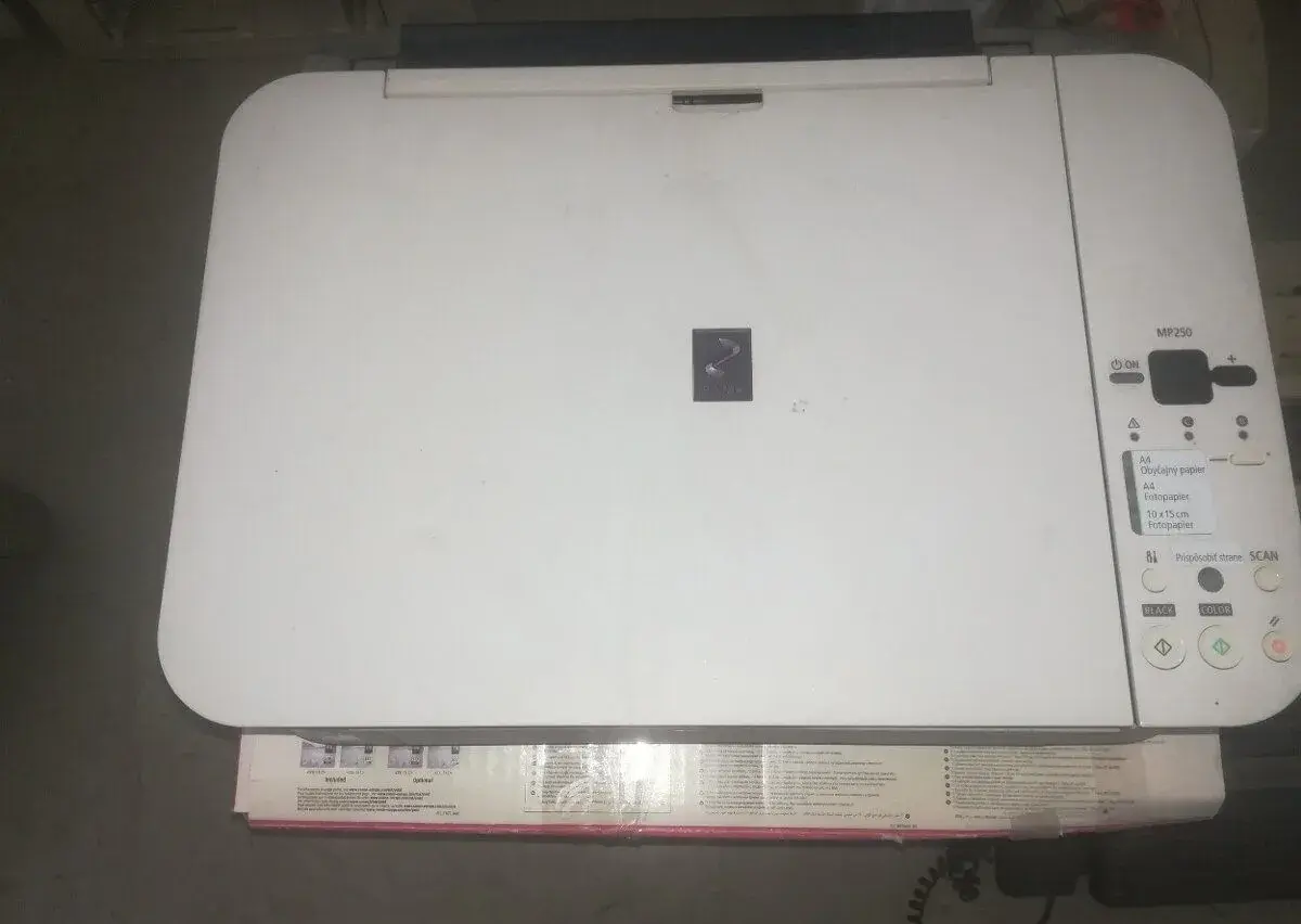 Multifunkčná tlačiareň Canon PIXMA M250