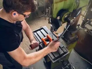 magnetický zverák VM 100 - versamag