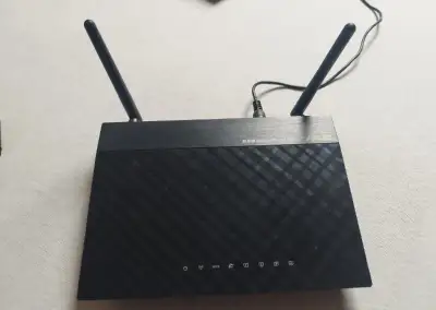 Router Asus RT-N12E