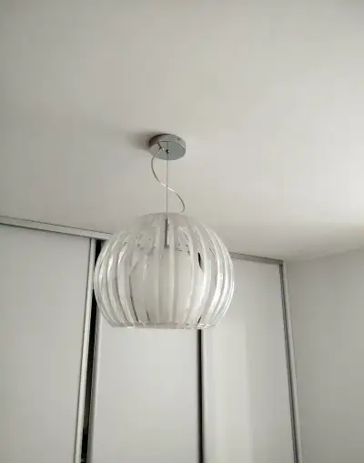Luster moderný