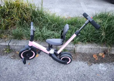 Bycikel/trojkolka/odrážadlo Moovkee