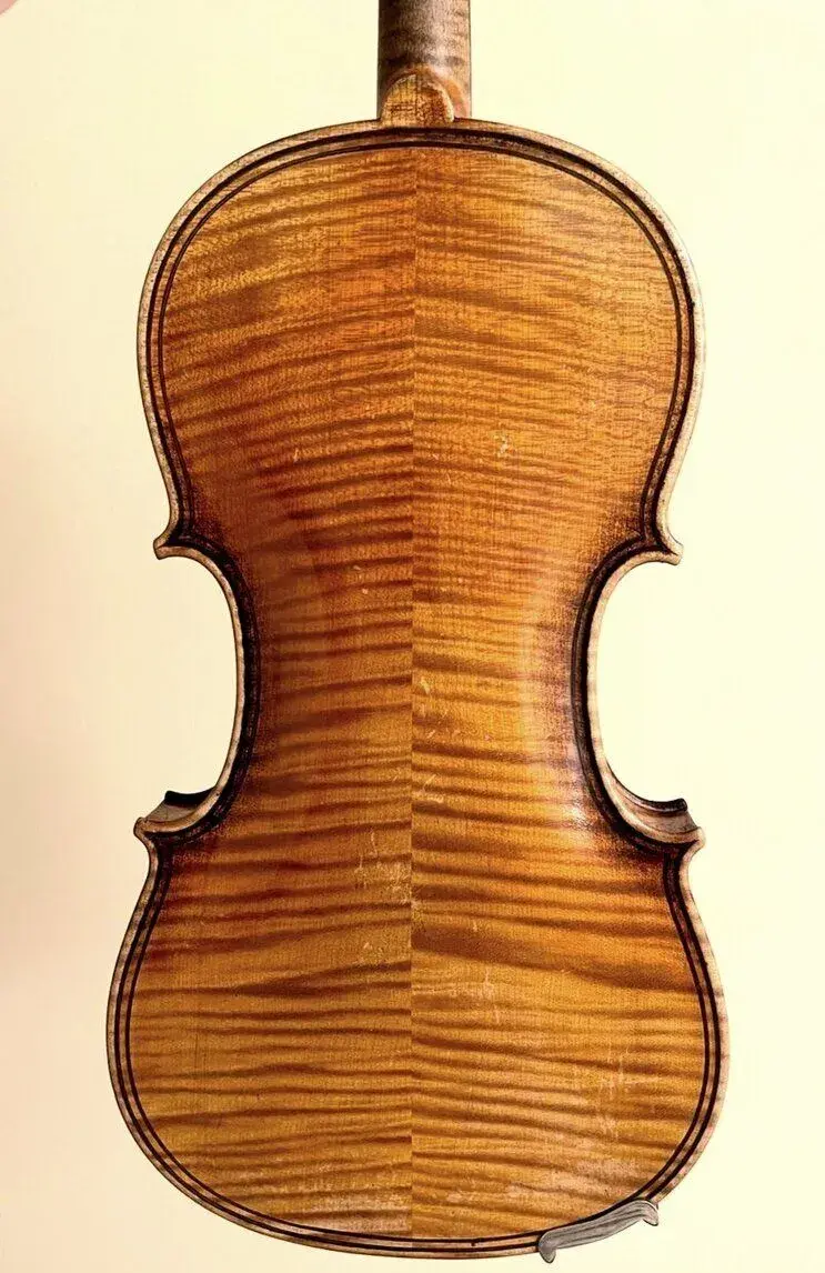 Husle 4/4 model Paolo Maggini