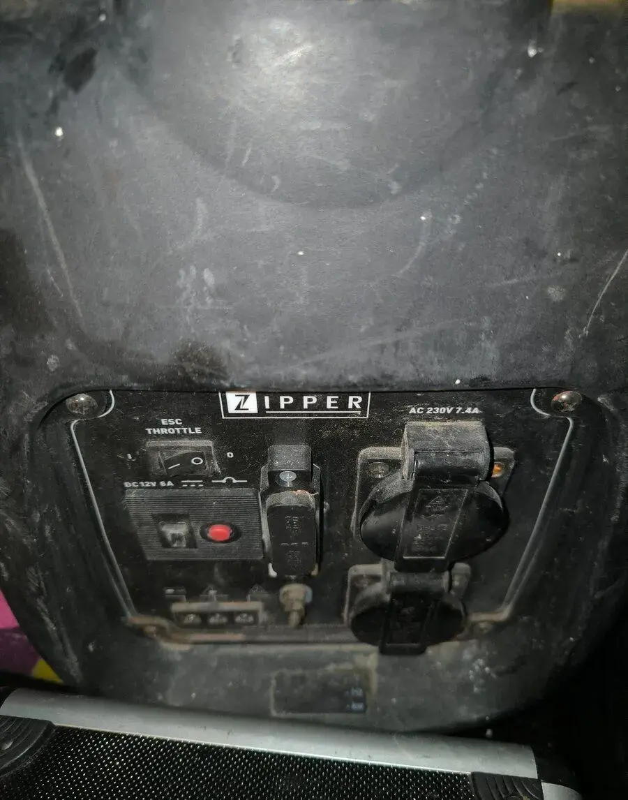 Generátor prúdu Zipper Zl- STE2000IV