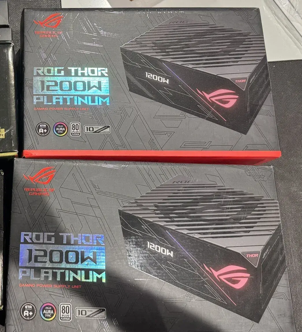 ASUS ROG Thor 1200W Platinum – nepoužitý, 2 ks