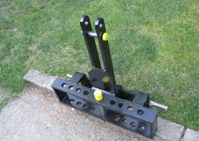 ZAVES NA MALOTRAKTOR