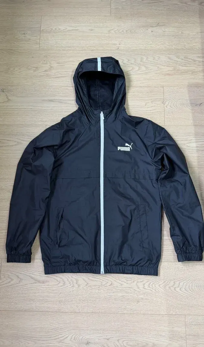 PUMA ESS SOLID WINDBREAKER 847484-01 BLACK veľkosť: S