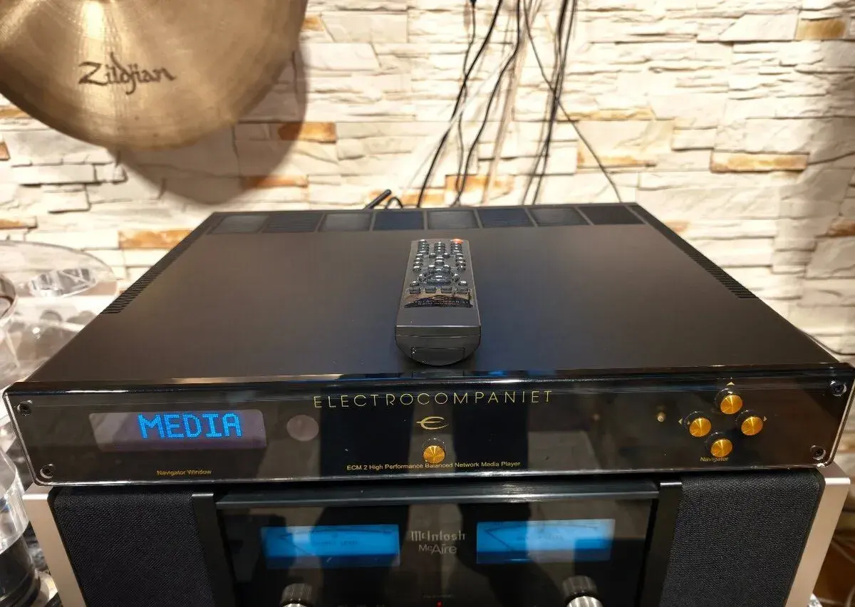 Electrocompaniet ECM 2 Streamer s D/A prevodnikom