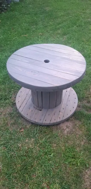 Stolík