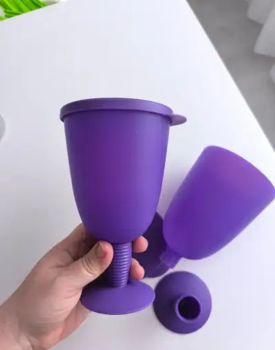 2set fialové Tupperware poháriky na stopke - skladacie