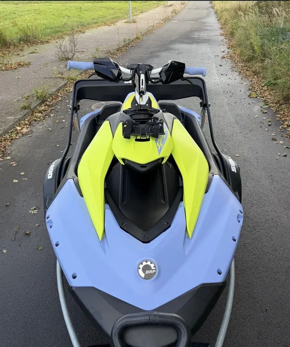 Sea Doo Spark Trixx 1up