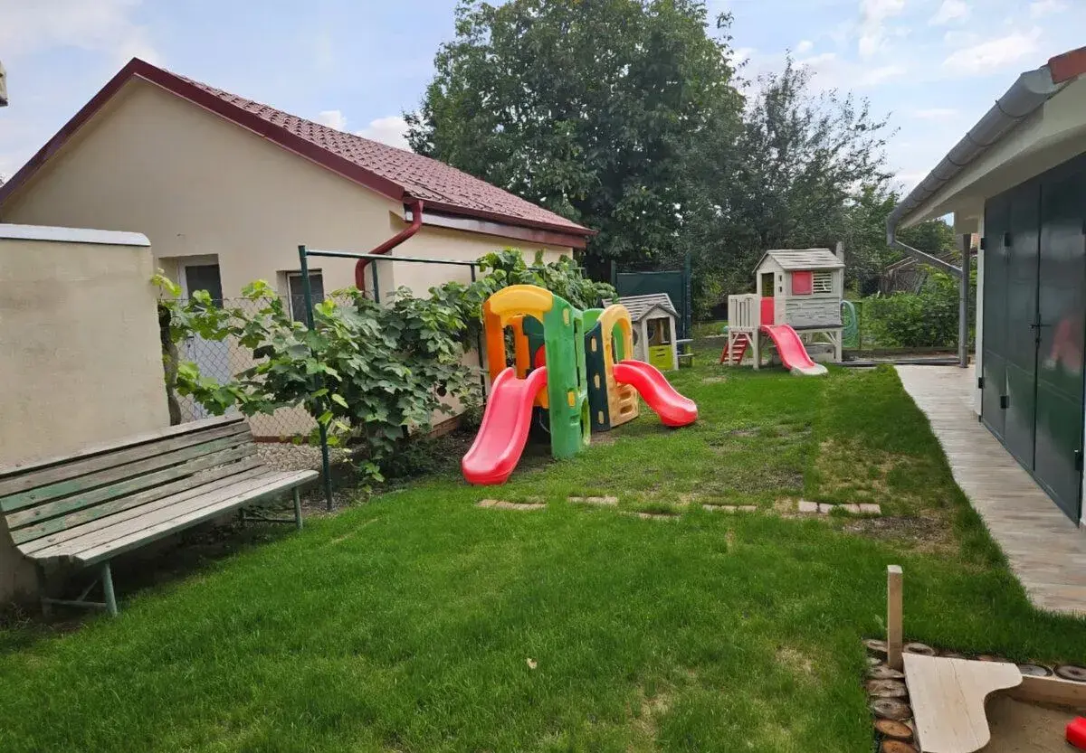 Prenájom RD, ZáHRADA, TERASA, SKLENíK, SLNEČNÝ DVOR
