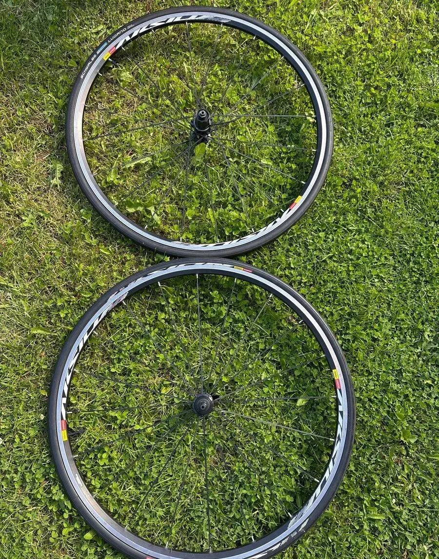 Mavic Aksium