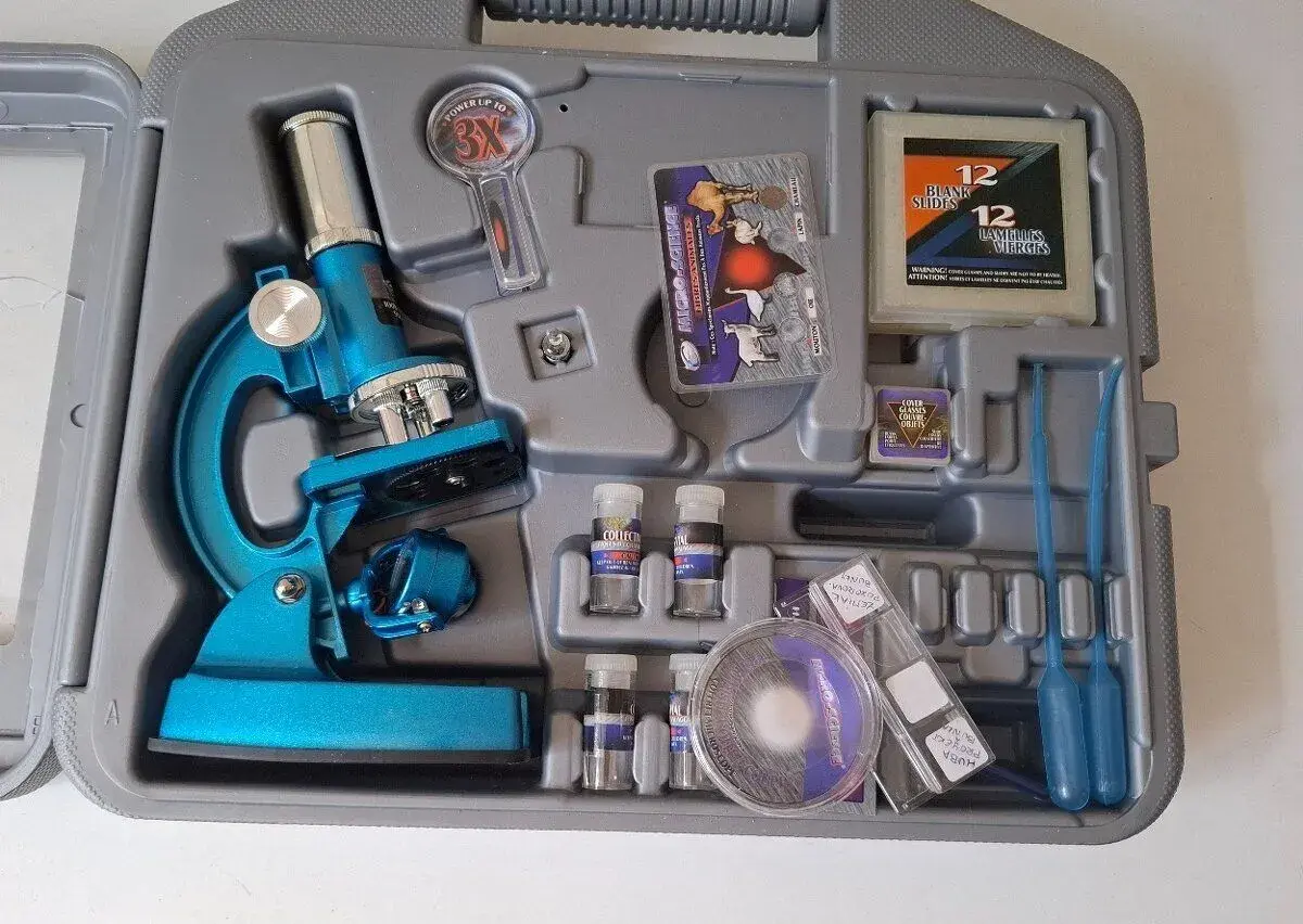 Microscope