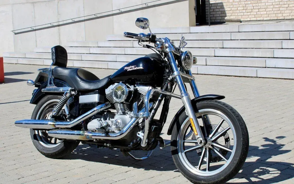 Harley Davidson Dyna Super Glide FXD