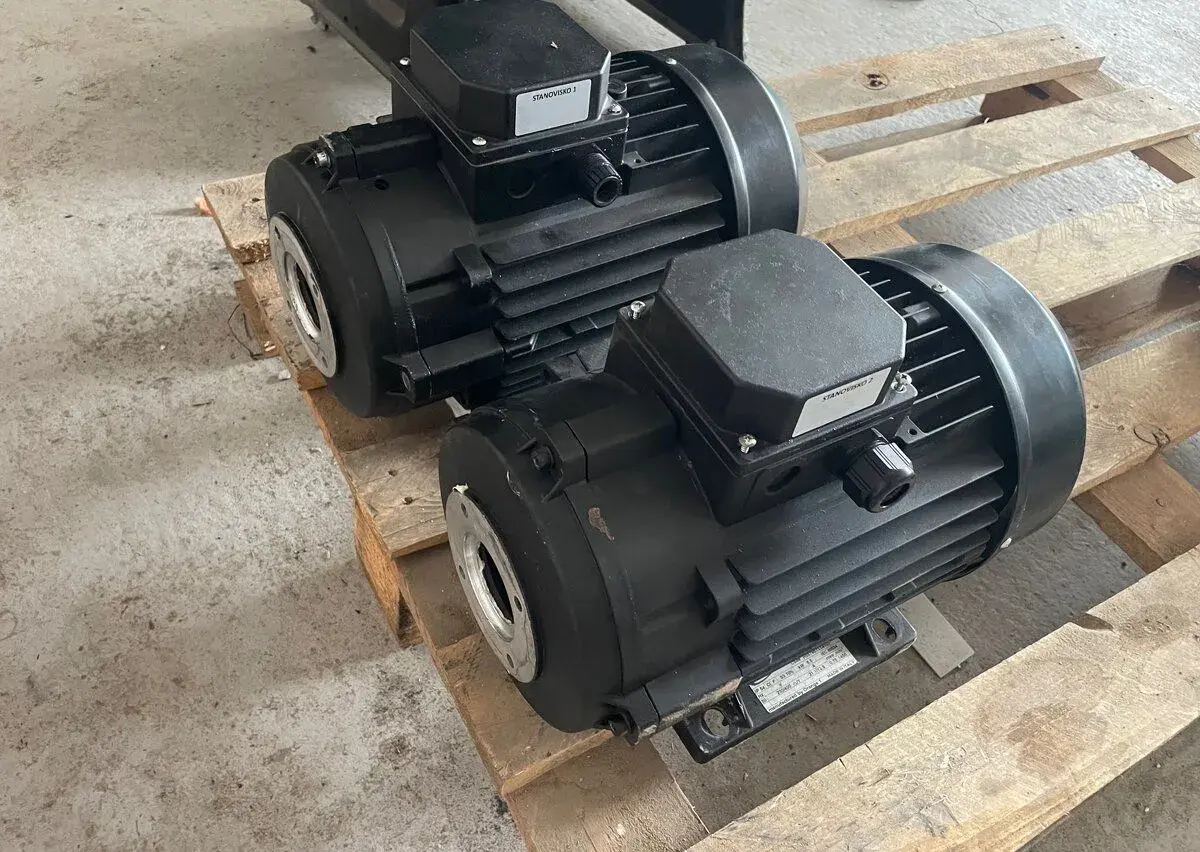 Elektromotor 5.5 kW / 1450 ot. – dutý hriadeľ