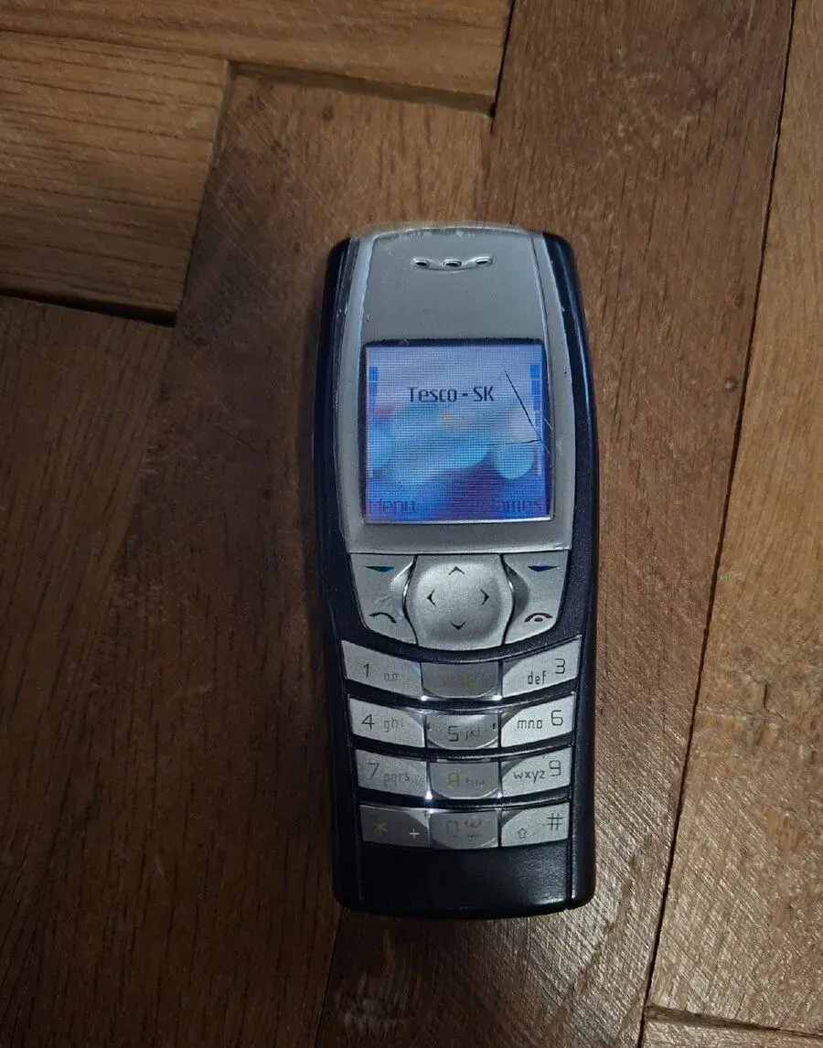 NOKIA 6610