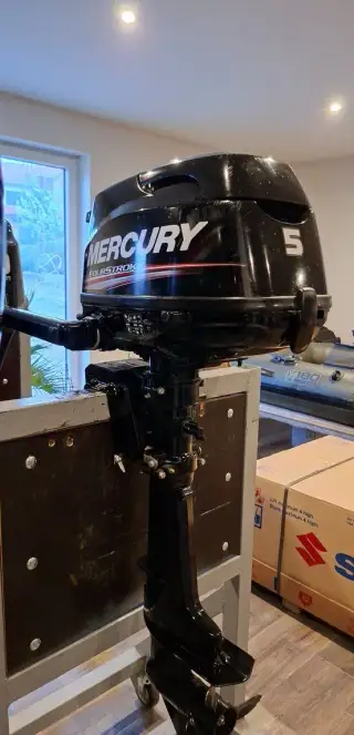 Lodný motor Mercury 5hp, S