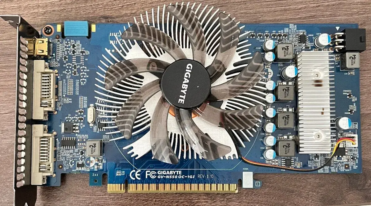 GIGABYTE NVIDIA GTX 550 Ti