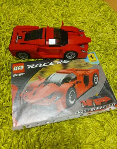 LEGO Enzo Ferrari, model 8652