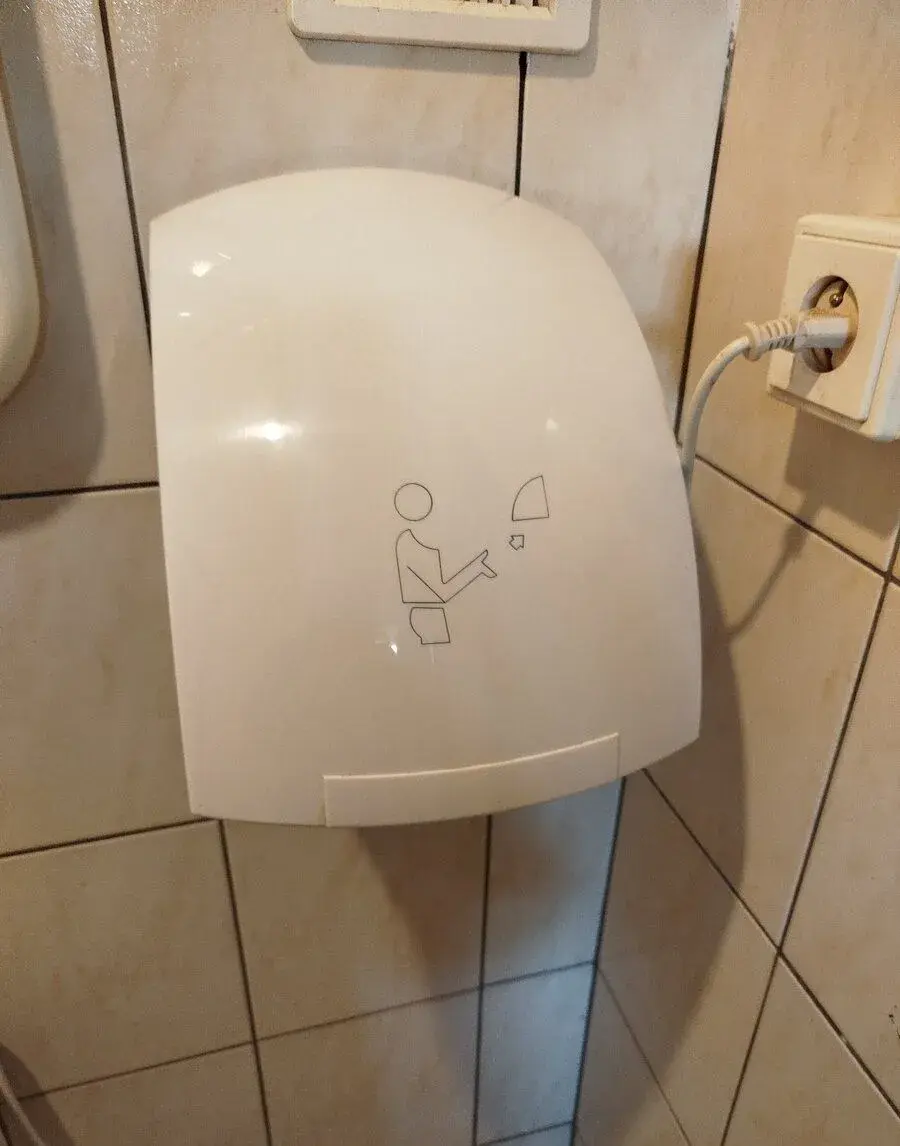 Elektrický senzorový fukár na ruky