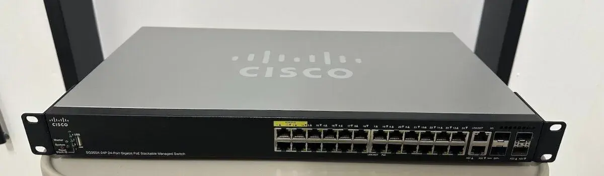 Cisco SG350X-24P (24 portov, 195W 24xPoE+ & 4xPoE++)