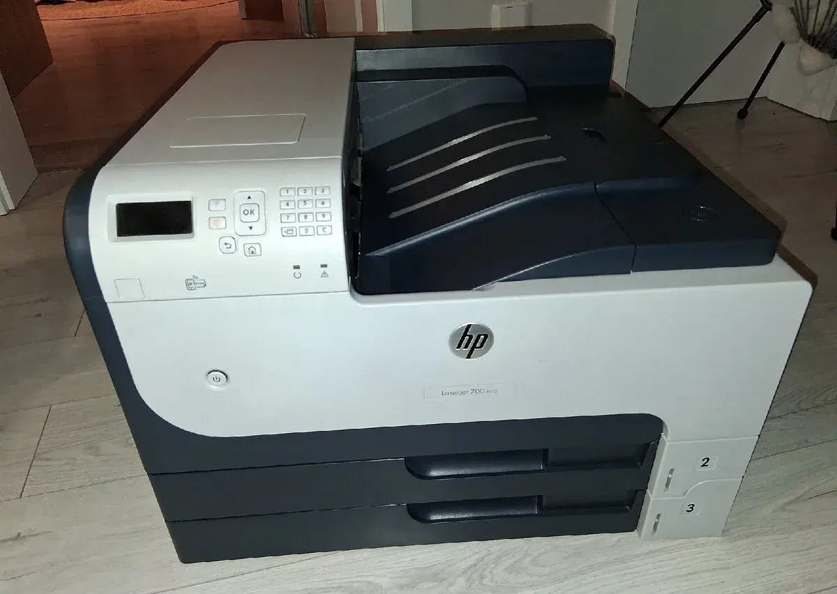 Profesionálna tlačiareň HP LaserJet 700 M712dn, A3/A4
