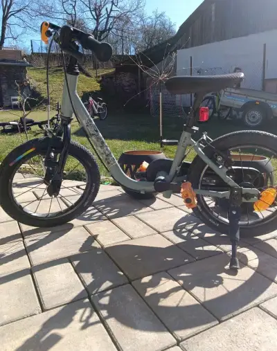 Detský bicykel a odrazadlo