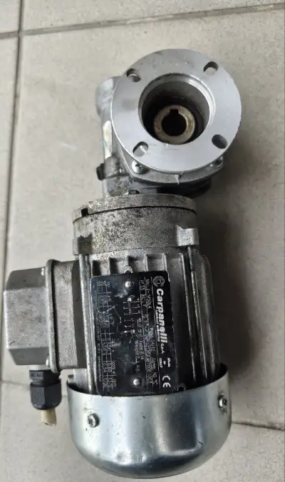 Motor patkovy + prevodovka