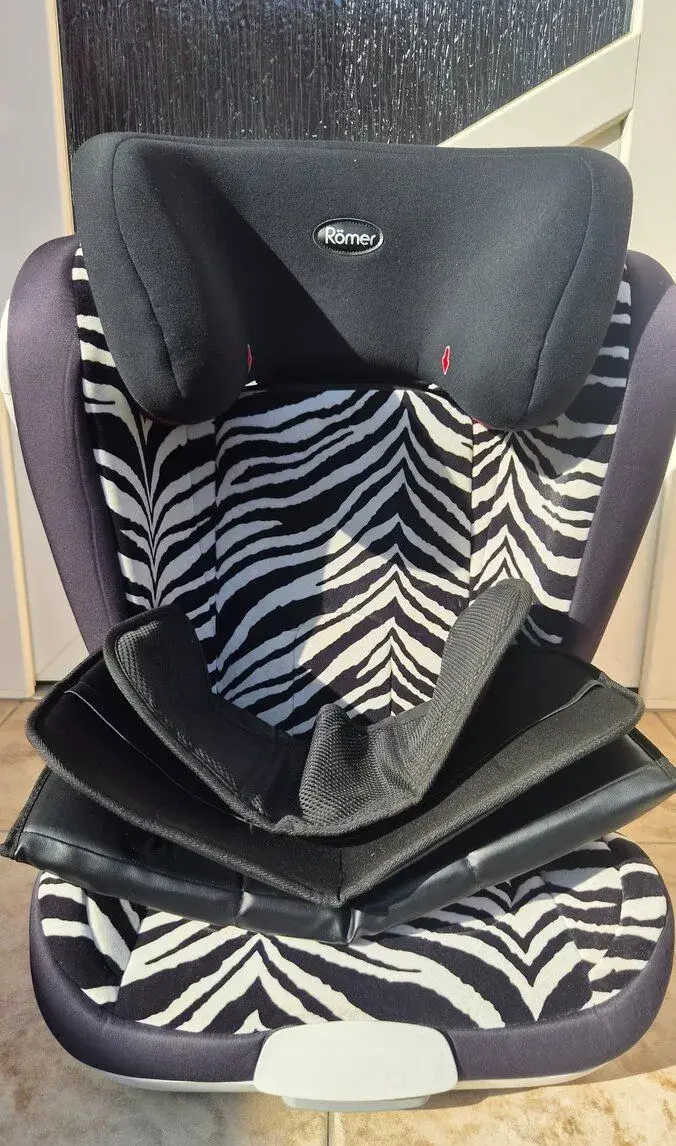 Britax-Römer Kidfix XP SICT + Podložka