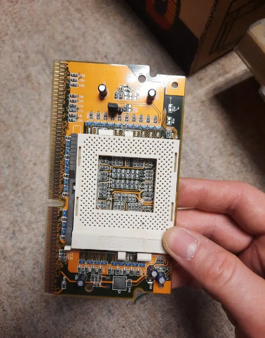 Retro redukcia (Slotket) slot 1 na socket 370
