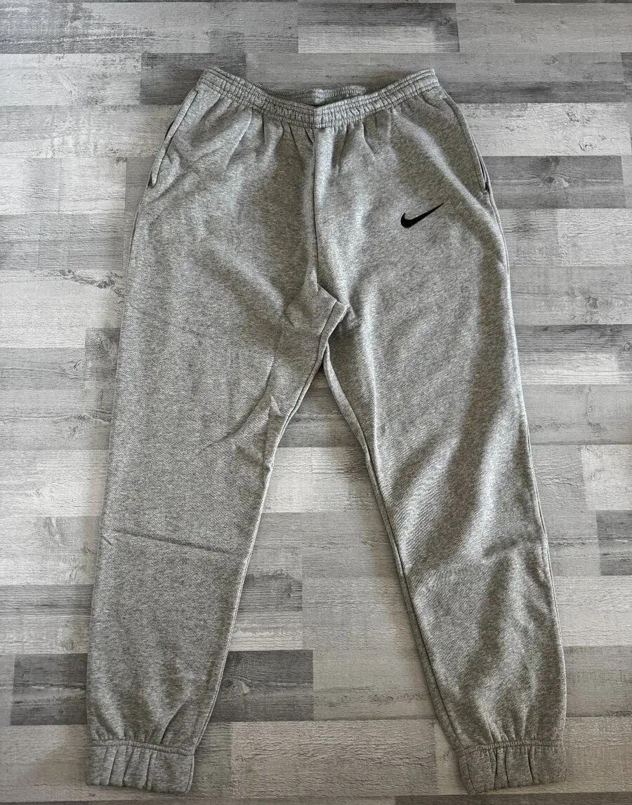 NOVÉ Nike tepláky XL NOVÉ
