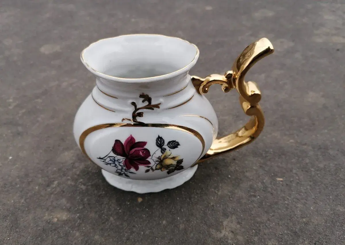 Porcelánový kúpeľný pohár