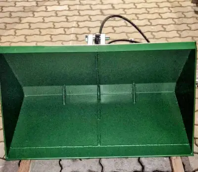 Hydraulická lopata za malotraktor