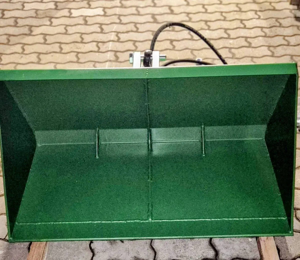 Hydraulická lopata za malotraktor