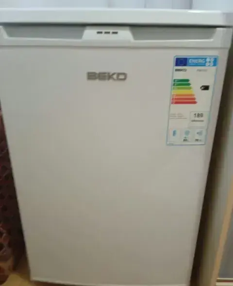 Mraznička BEKO 85L - 3 priehradky, čistá, funkčná