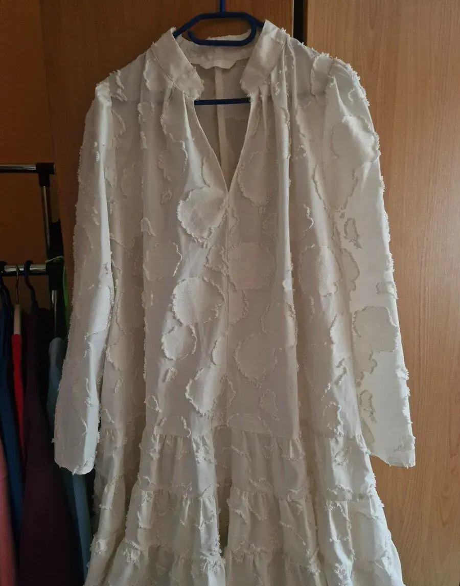 Biele krasne madeirove šaty H&M v. 46