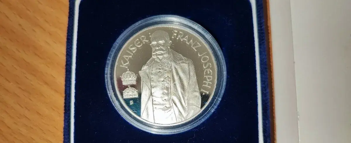 100 šilingov vo verzií proof z roku 1994 Franz Jozef