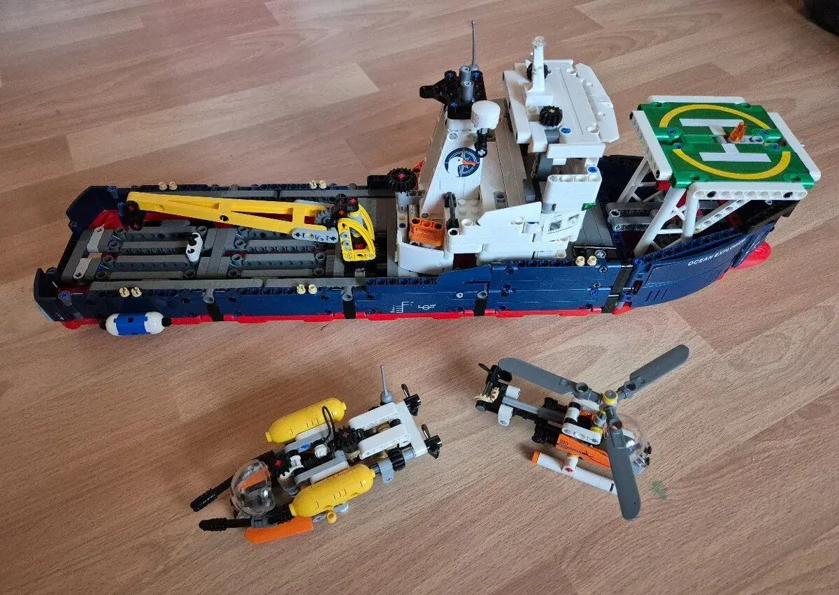 LEGO Technic 42064 Oceánska prieskumná loď (2 v 1)