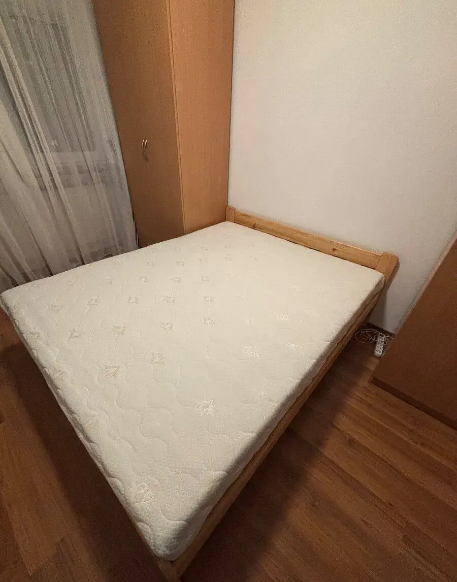 Matrac 160x200x20 cm
