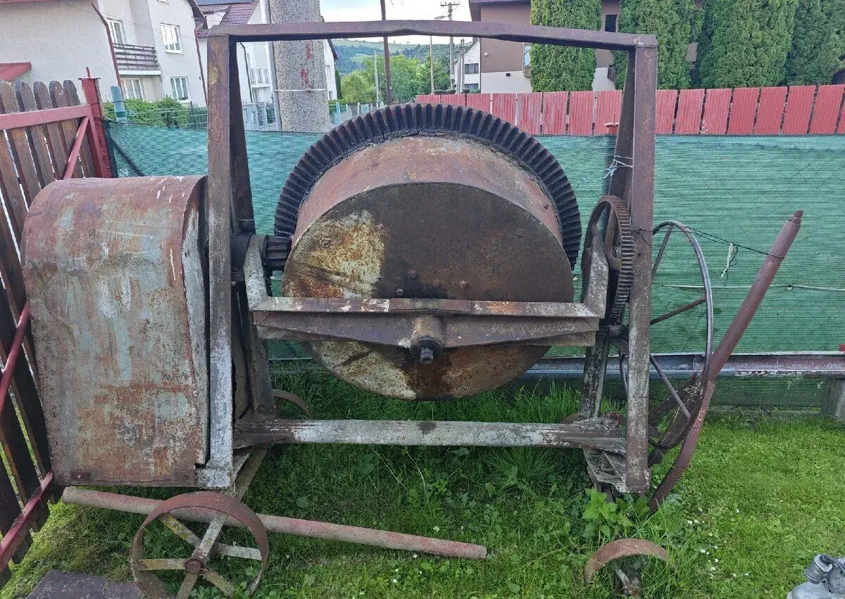 Miesačku 250 litrová