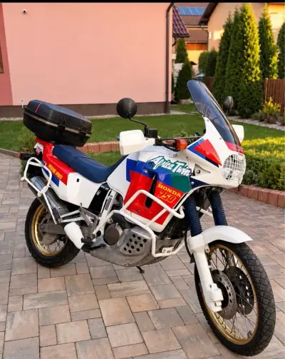 Honda XRV 750 Africa Twin RD04 – 1990 –