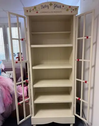 Veľký drevený regál Baby Glück