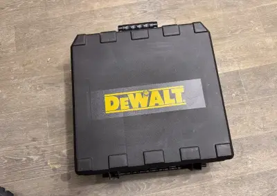 KLINCOVAČKA DeWALT